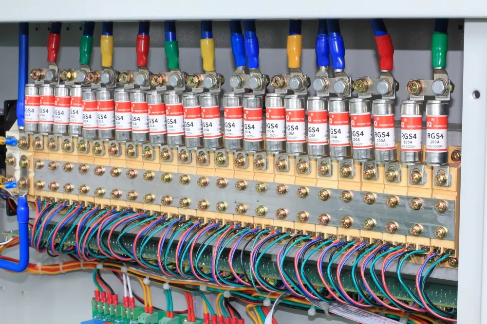3 Phase 100KVA SCR Static AVR