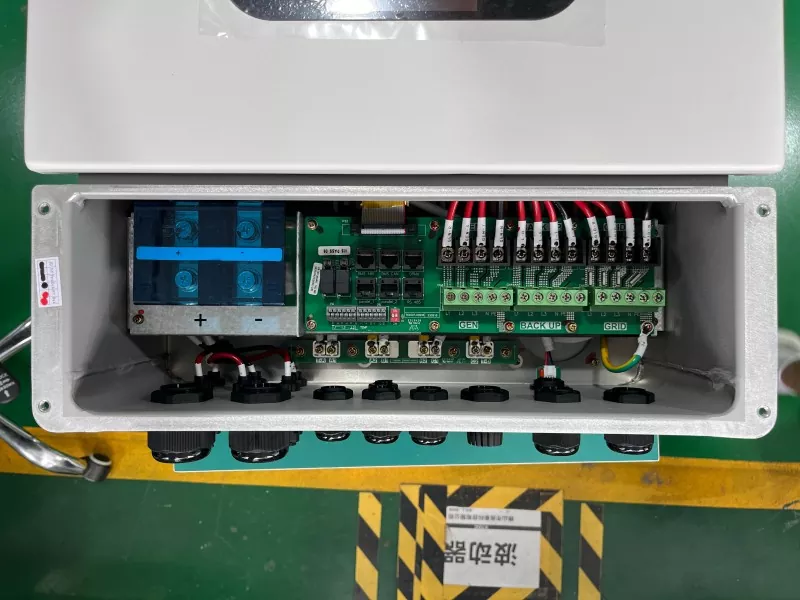 3 Phase 10KW Hybrid PV Inverter
